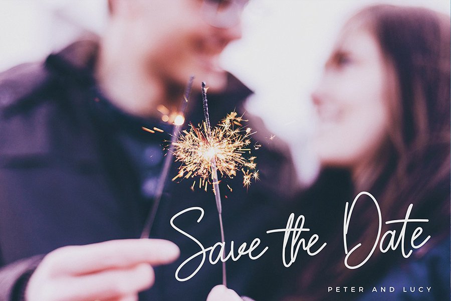 Sarantta Handwritten Script Font